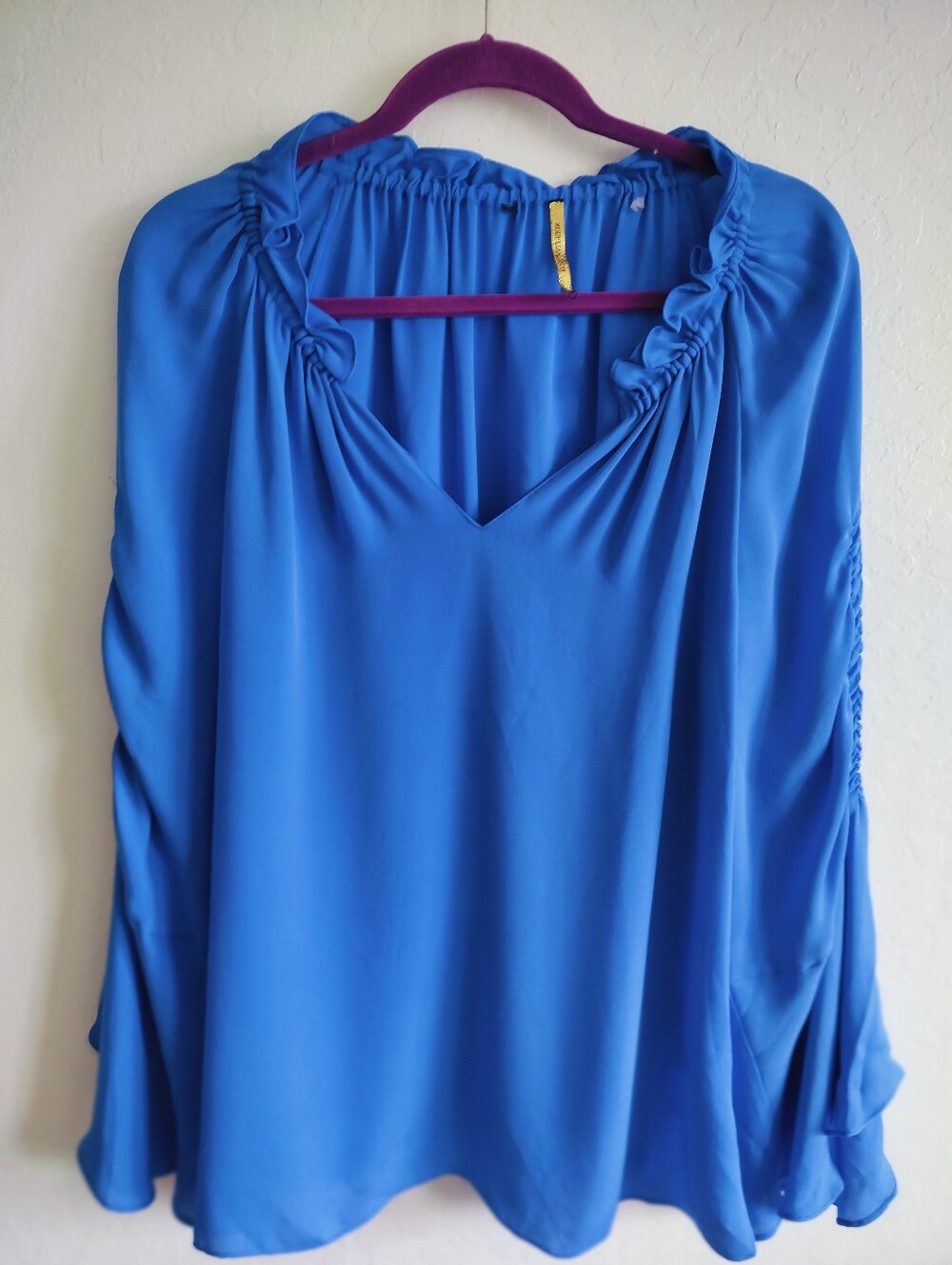 Kobi Halperin 100% Silk Blouse Blue Ruched Sleeve, Bell Flare Sleeve V-Neck Med